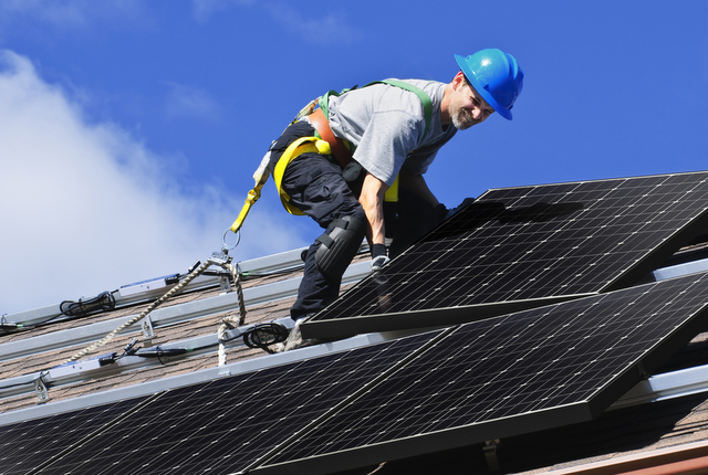 solar worker on installation in ashburn virginia