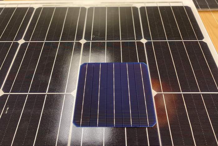 C3 solar cell