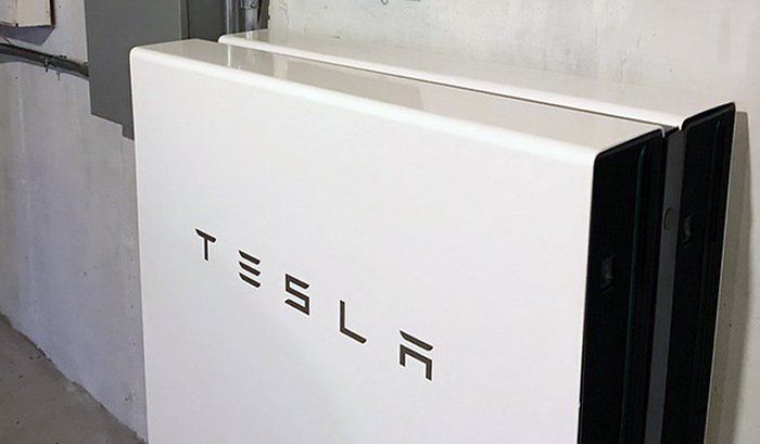 Tesla power deals wall installers