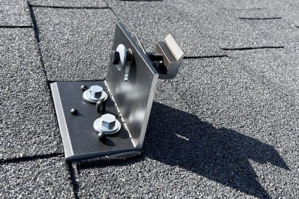 SnapNrack, CertainTeed offering solar panel, mounting under one warranty
