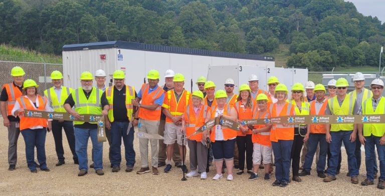 Alliant completes pioneering microgrid project in Wisconsin