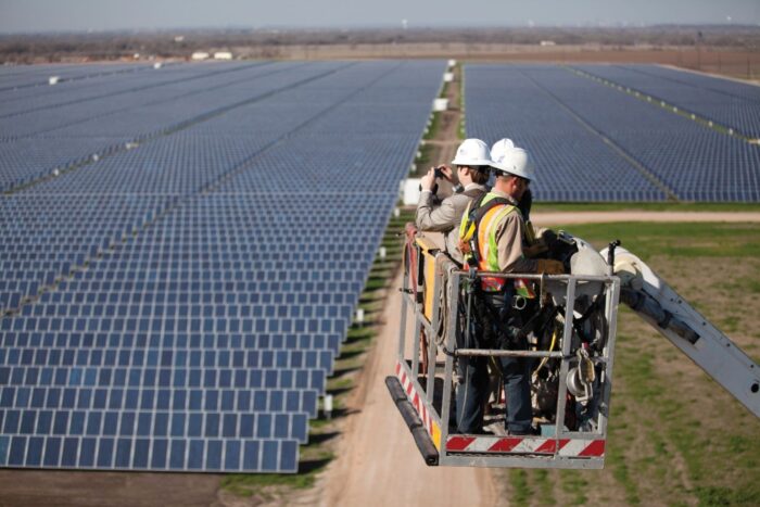 RES solar project in Texas
