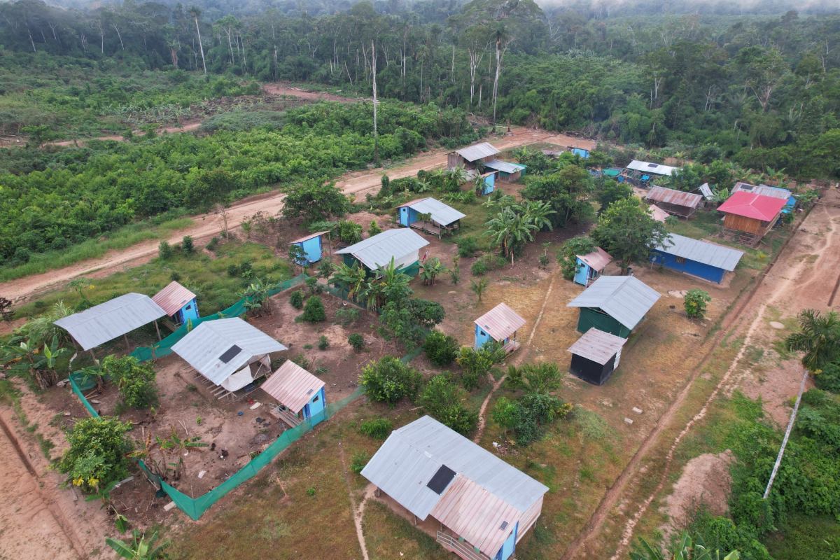 Light Up the World Canadian-based charity worked with S-5! to install solar in Peru